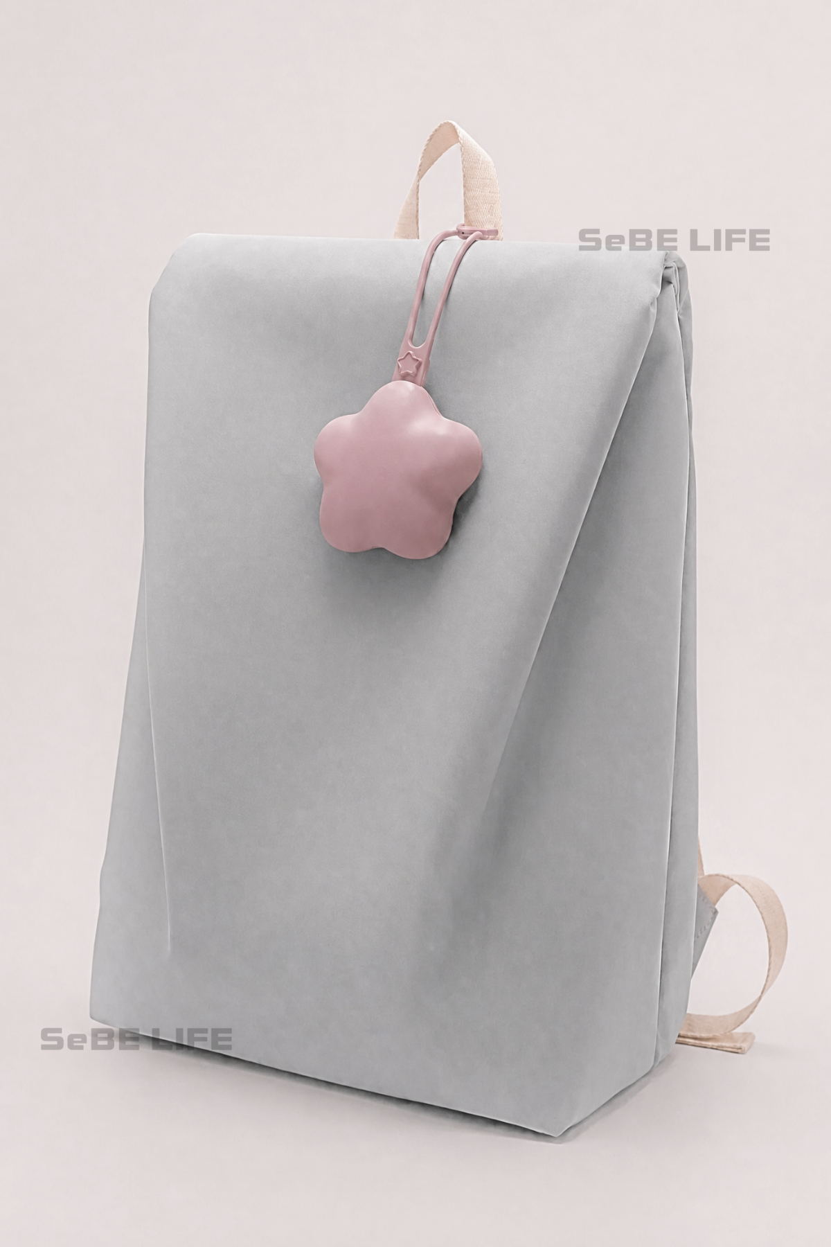 SeBE LIFE 20L Fashion Backpack with One Star Silicone Storage Case