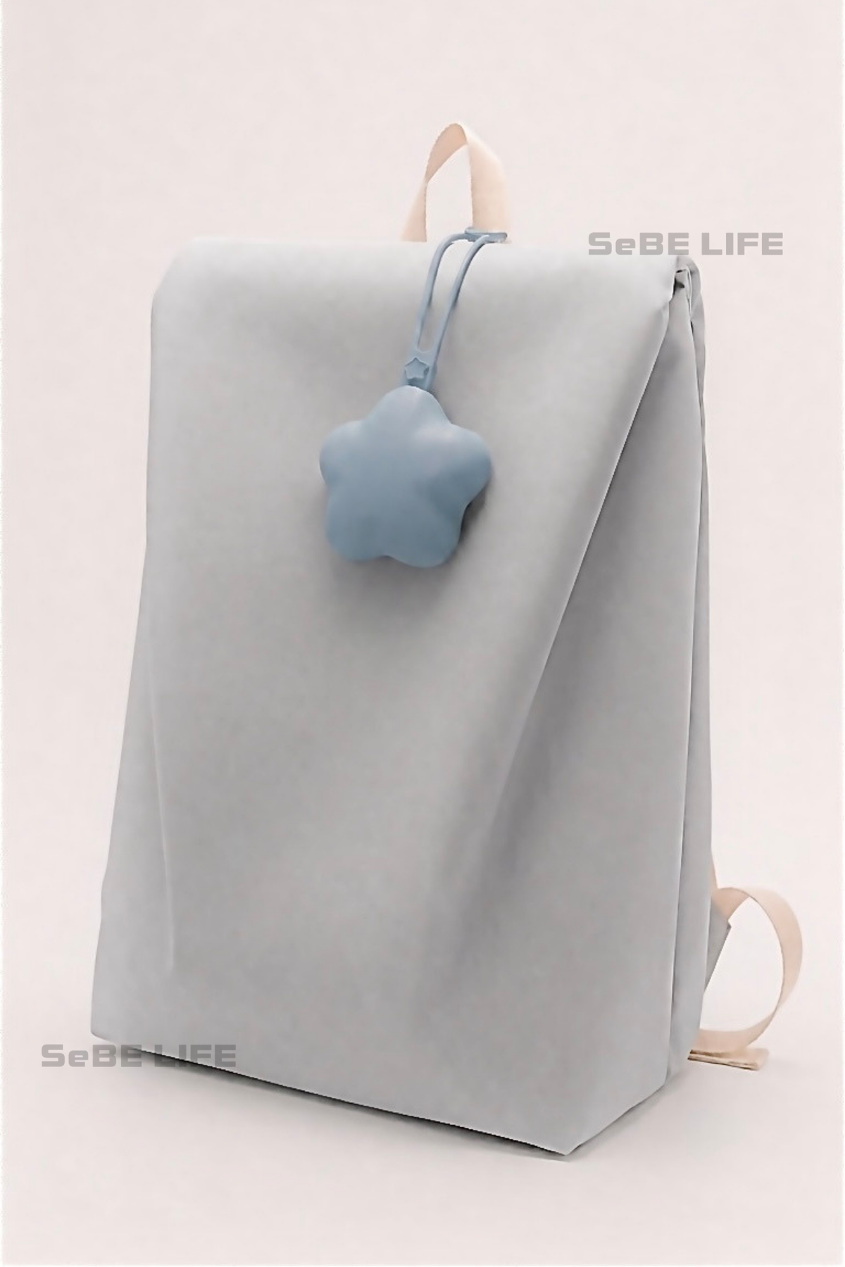 SeBE LIFE 20L Fashion Backpack with One Star Silicone Storage Case