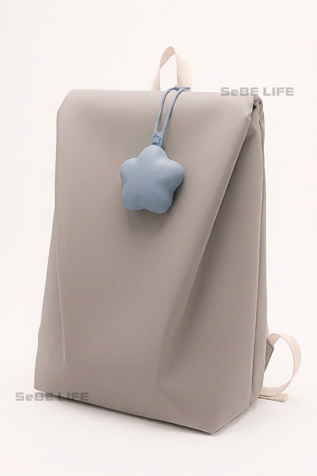 SeBE LIFE 20L Fashion Backpack with One Star Silicone Storage Case