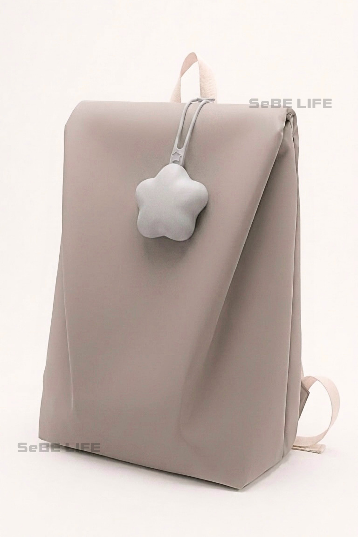 SeBE LIFE 20L Fashion Backpack with One Star Silicone Storage Case