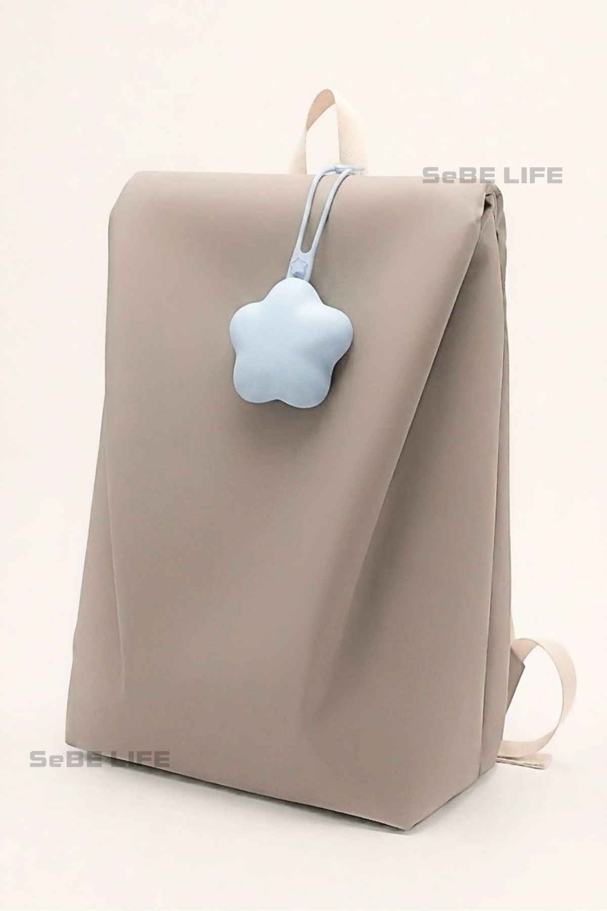 SeBE LIFE 20L Fashion Backpack with One Star Silicone Storage Case