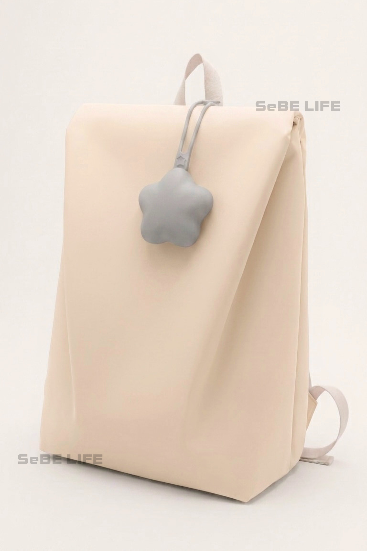 SeBE LIFE 20L Fashion Backpack with One Star Silicone Storage Case